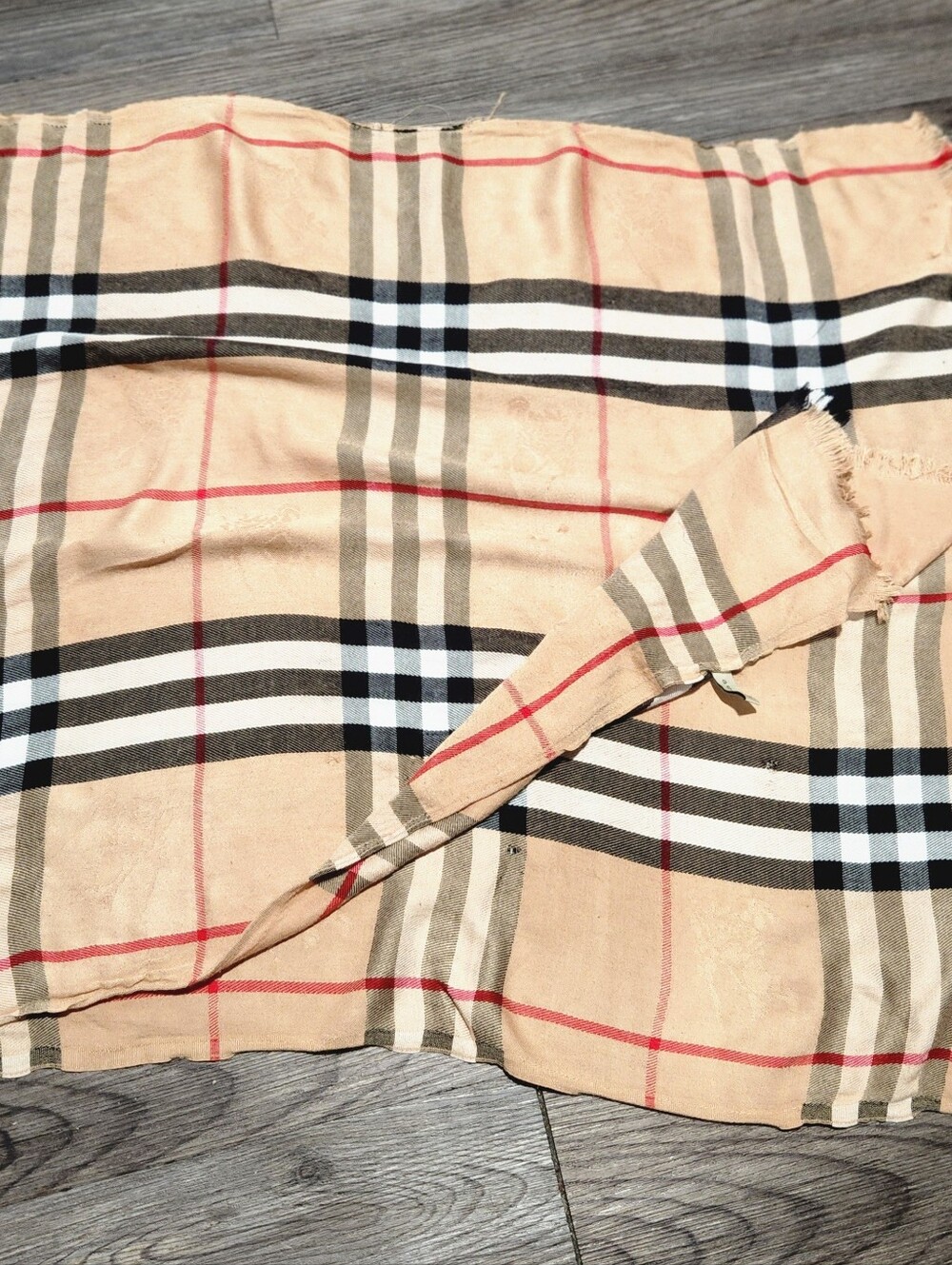Burberry Beige Plaid Fringed Throw Shawl - Picture 3 of 5